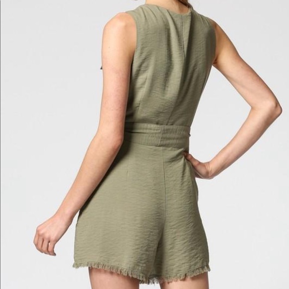 Pocketed Romper - Olive - Picture 3 of 3